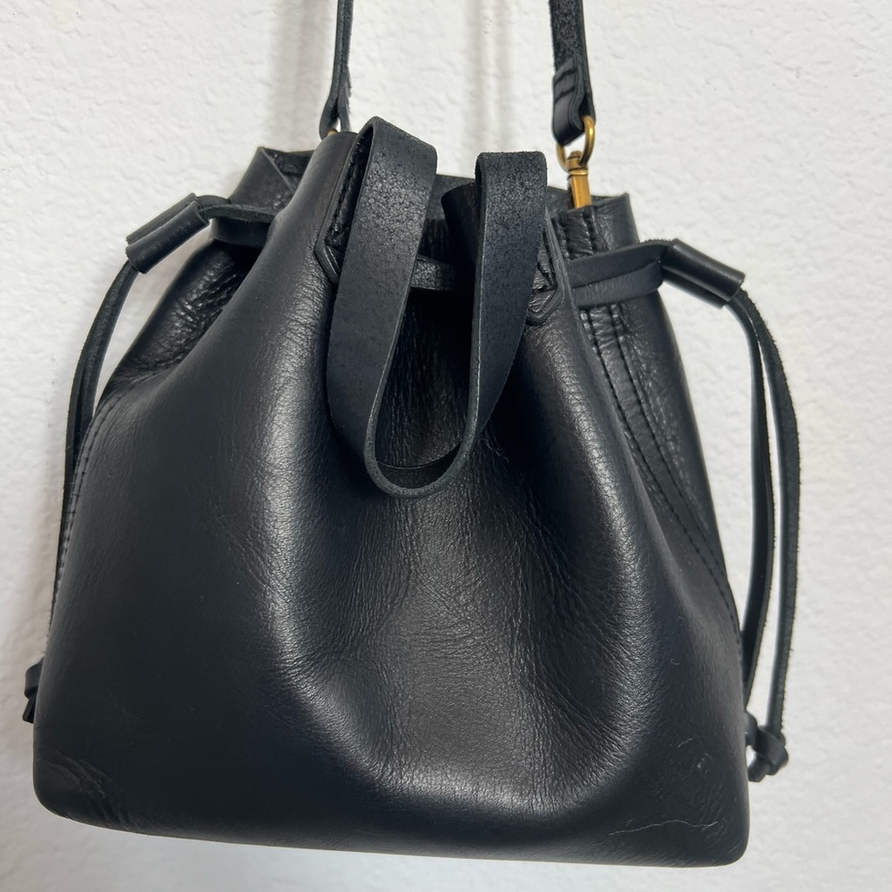 Madewell The Small Drawstring Transport Crossbody TRUE BLACK